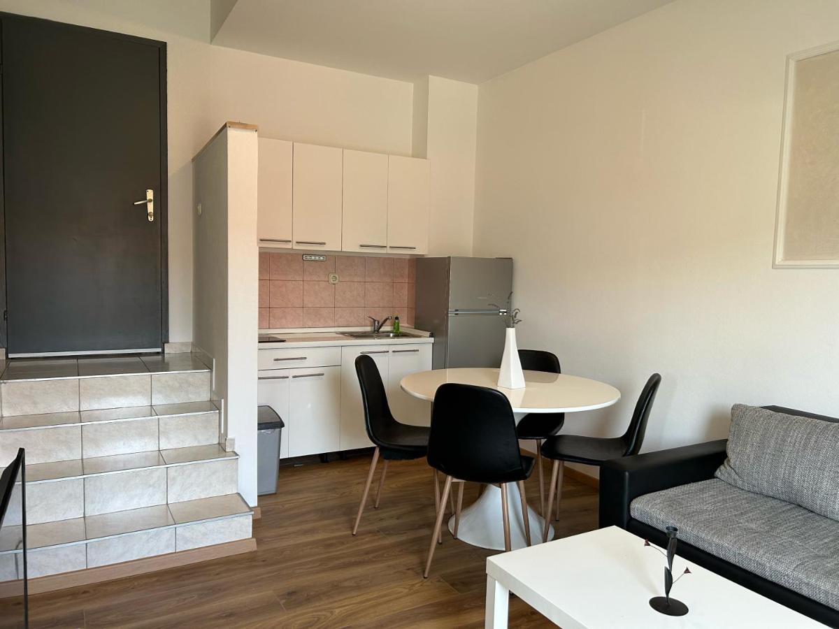 Apartma Jela With A Big Balcony