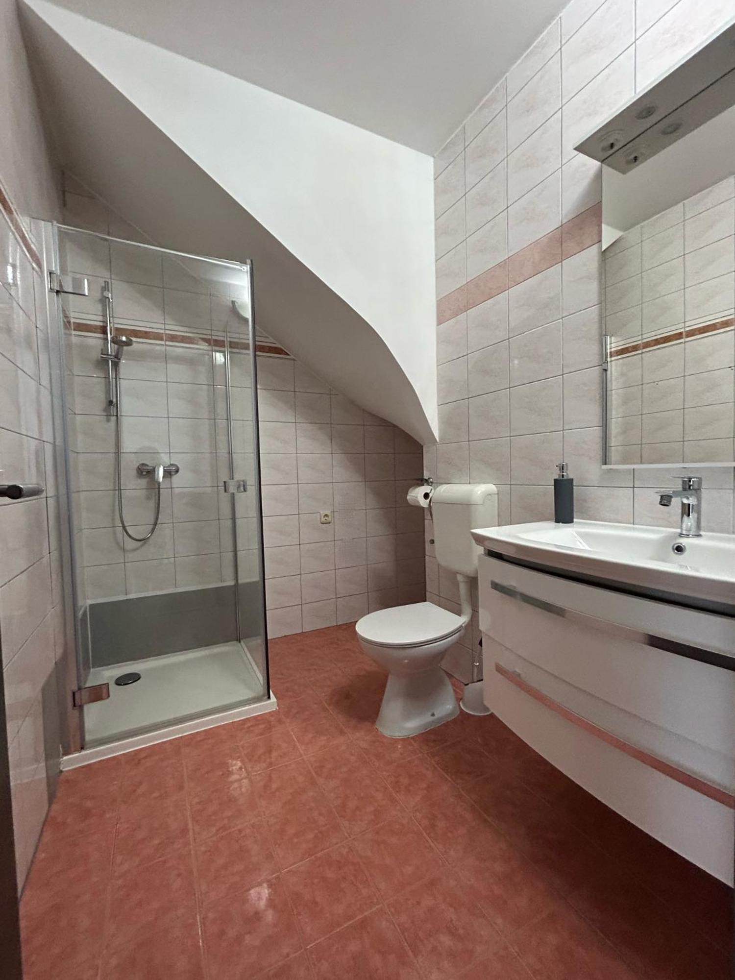 Apartma Jela With A Big Balcony *